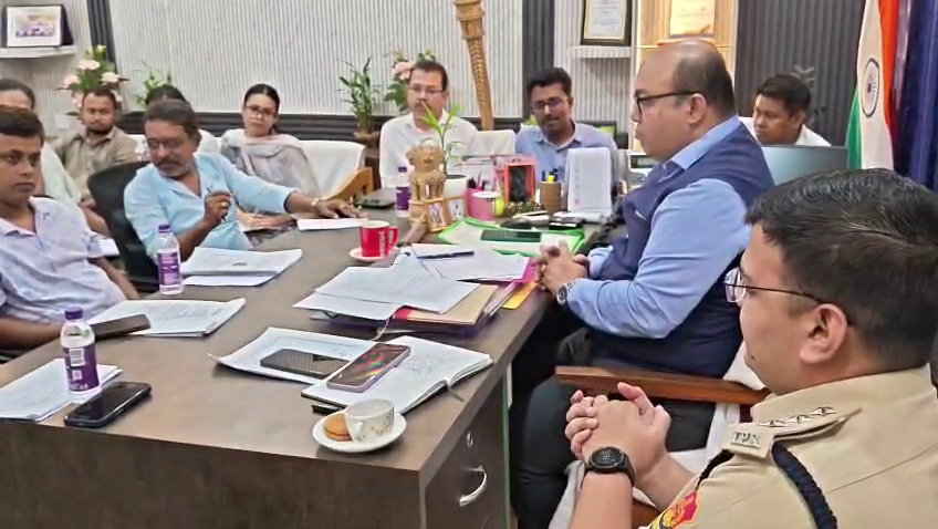 পৌর নির্বাচন সুষ্ঠু ও শান্তিপূর্ণভাবে সম্পন্ন করতে সর্বদলীয় বৈঠক তেলিয়ামুড়ায়, উপস্থিত বিভিন্ন রাজনৈতিক দলের নেতৃত্ব