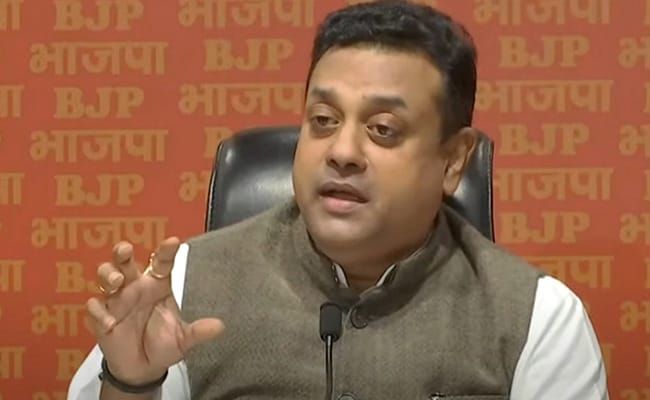 প্রধানমন্ত্রীর সম্পর্কে মন্তব্যের জন্য রাহুলকে বিঁধলেন সম্বিত পাত্র