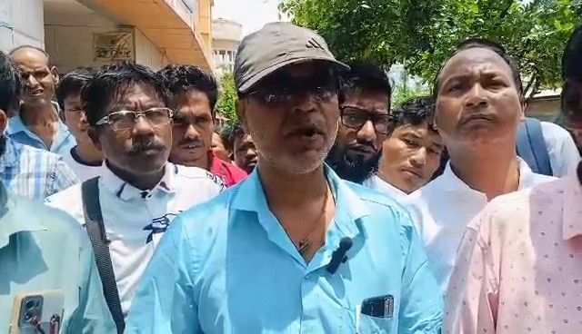 বন দপ্তরে শ্রমিক ছাঁটাইয়ের প্রতিবাদে বিক্ষোভ, চার দফা দাবিতে গণডেপুটেশন