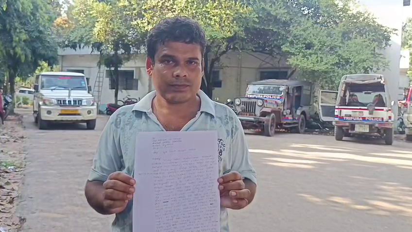  গাড়ি ভাড়া দিয়ে বিপাকে এক মালিক, শরণাপন্ন হলেন আমতলী থানার 