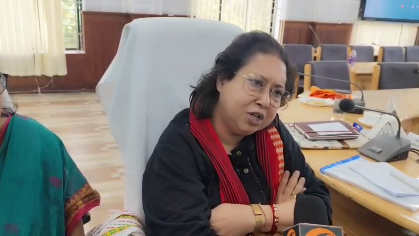 খোয়াই জেলার জেলাশাসক কার্যালয়ের কনফারেন্স হলে পূর্ব ত্রিপুরা আসনের সাংসদ কৃতি দেবী দেববর্মণের পৌরহিত্যে জেলা উন্নয়ন সমন্বয় ও পর্যবেক্ষণ কমিটির একটি গুরুত্বপূর্ণ বৈঠক অনুষ্ঠিত হয়