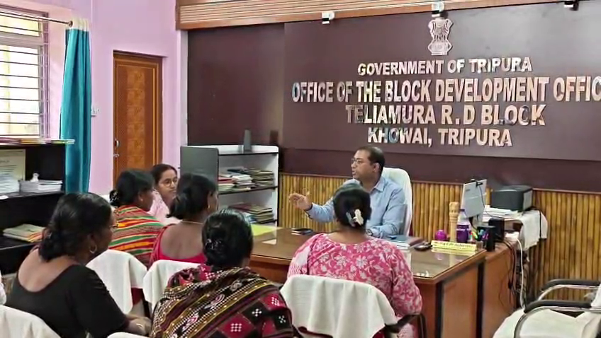 সরকারি সিল-স্বাক্ষর জালিয়াতির অভিযোগে TRLM-এর বুক কিপারের বিরুদ্ধে থানায় বিডিও'র লিখিত অভিযোগ, তদন্ত শুরু