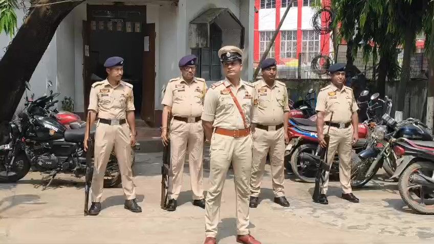  আগরতলার পশ্চিম থানা পরিদর্শনে পুলিশের মহা নির্দেশক অনুরাগ ধ্যানকর।