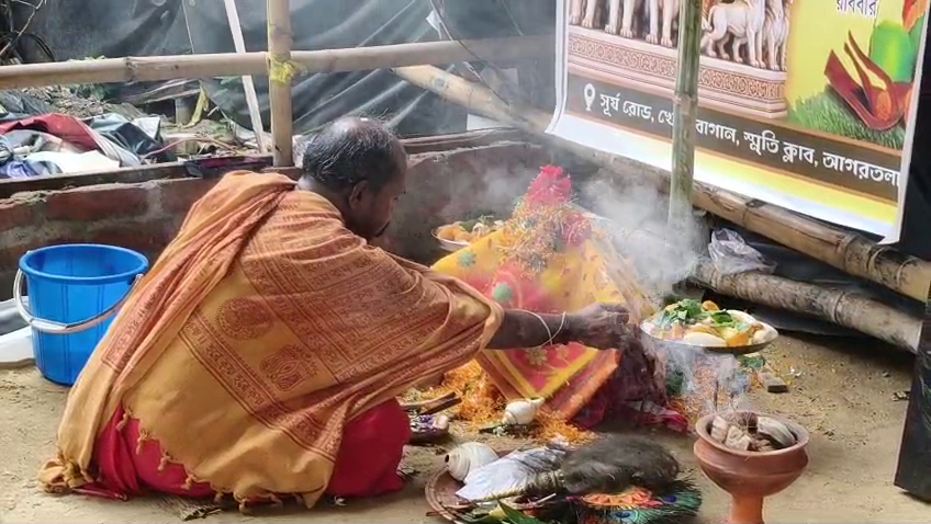 স্মৃতি ক্লাবের  পুজোর থিম বীজ থেকে সৃষ্টি , সৃষ্টি থেকে সেবা