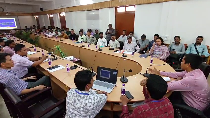 ভোট শান্তিপূর্ণ, গণনার জন্য ৬০ জন কর্মীকে প্রশিক্ষণ দেওয়া হয়েছে
