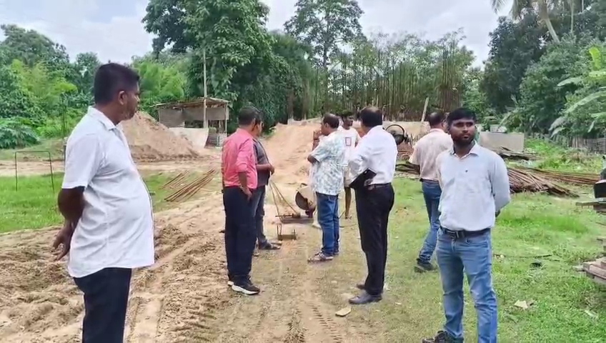 শান্তিরবাজার পৌর এলাকার সার্বিক উন্নয়নে বৃহৎ পরিকল্পনা পরিদর্শন প্রতিনিধি দল