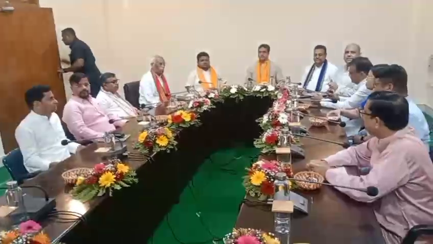 বিজেপির মন্ত্রীদের নিয়ে সাংগঠনিক বৈঠক করলেন নবনিযুক্ত বিজেপি রাজ্য সভাপতি