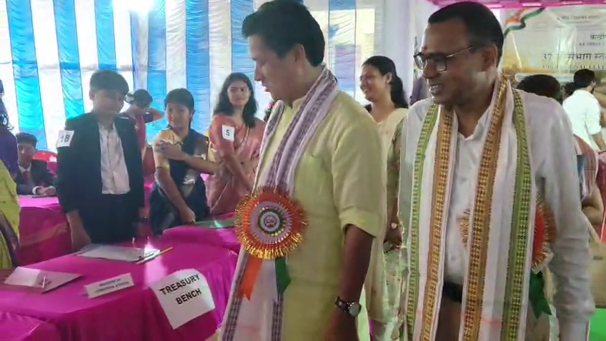 পি এম শ্রী কেন্দ্রীয় বিদ্যালয় বগাফায়  অনুষ্ঠীতহয় ইয়ুথ পার্লামেন্ট কম্পিটিশান ২০২৬ -২৭