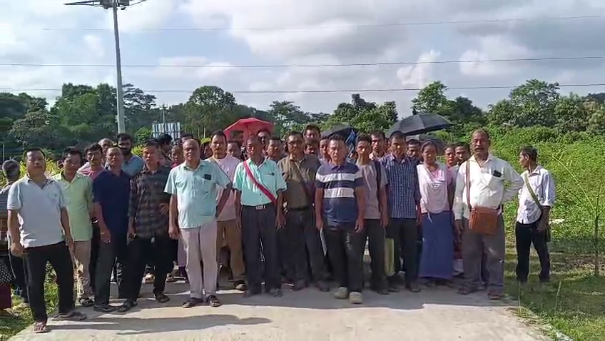 ভিলেজ কাউন্সিল নির্বাচনকে কেন্দ্র করে  মনোনয়নপত্র দাখিল করল বামফ্রন্ট মনোনীত সিপিআইএম দলের প্রার্থীরা