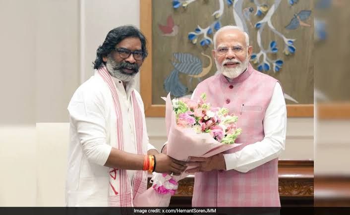 জন্মদিনে হেমন্ত সোরেনকে শুভেচ্ছা প্রধানমন্ত্রীর, সুস্বাস্থ্য ও দীর্ঘায়ু কামনা