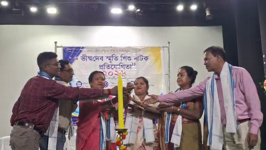 শিশুদের সুপ্ত প্রতিভা বিকাশে আমবাসায় জেলাভিত্তিক ভীস্মদেব স্মৃতি শিশু নাটক প্রতিযোগিতা