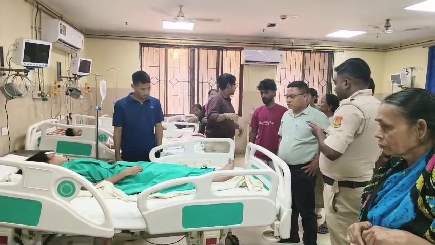  এক হোস্টেল ছাত্রীর আত্মহত্যার চেষ্টা ঘিরে চাঞ্চল্য