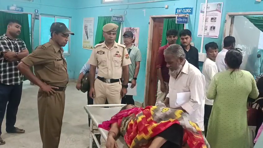 টুকটুকের ধাক্কায় গুরুতরভাবে জখম হয় এক মহিলা 