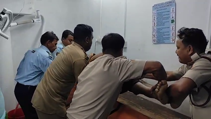 দুটি বাইকের মুখোমুখি সংঘর্ষে দুইজন আহত