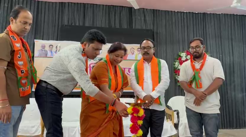 তেলিয়ামুড়ায় বিজেপির সাংগঠনিক বৈঠক, এক দিবসীয় প্রবাসে খোয়াই জেলা সভাপতি সমীর কুমার দাস