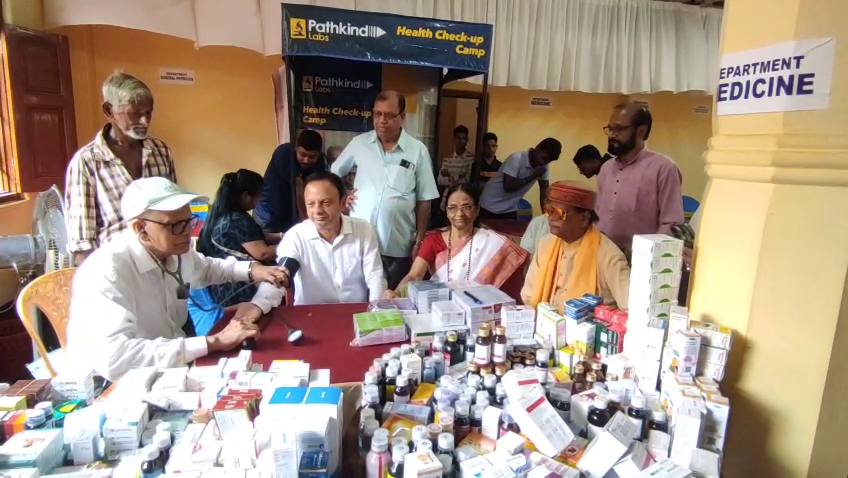শ্রী শ্রী মা স্নেহময়ী আশ্রম ট্রাস্টের উদ্যোগে স্বাস্থ্য শিবির আয়োজিত
