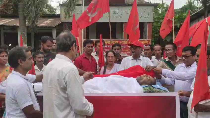 শেষ নিশ্বাস ত্যাগ করেন রসময় নাথ