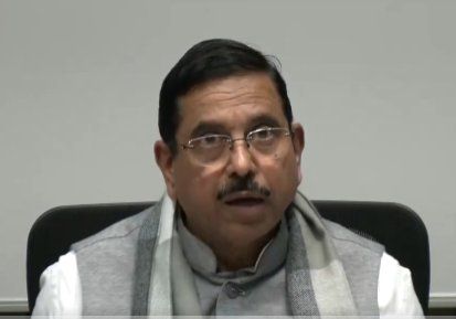 দেশে বিদ্যুৎ উৎপাদন এখন বহুগুণ বেড়েছে : প্রহ্লাদ যোশী