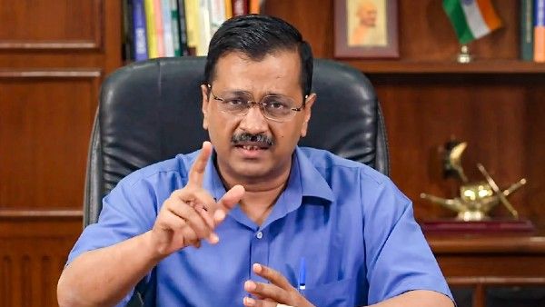 ৩ ঘণ্টার মধ্যে কনটেন্ট সরানোর নিয়মে কেন্দ্রকে নিশানা কেজরিওয়ালের