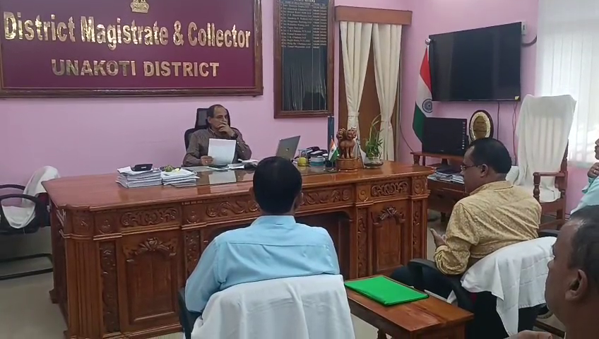 ইঞ্জিনিয়ার রনজয় দেববর্মাকে বেধড়ক মারধর করার প্রতিবাদে  জেলাশাসক  নিকট ডেপুটেশন প্রদান