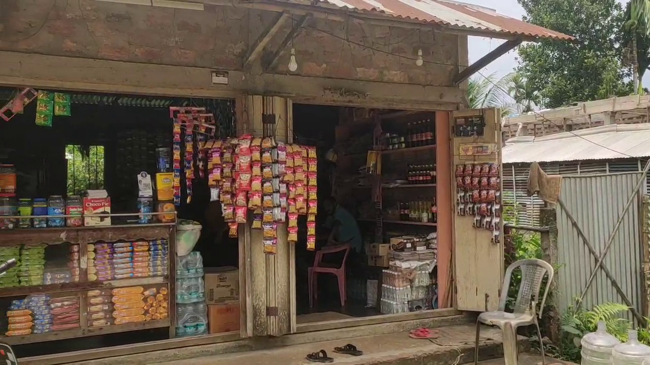  পঞ্চদেবতা মন্দির ও পানিসাগর অগ্নি নির্বাপক দপ্তর লাগুয়া তিন নং ওয়ার্ডের একটি দোকানে  চুরি কান্ড