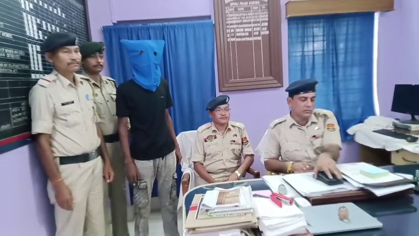  আমতলী কালীমন্দিরে চুরির ঘটনায় জড়িত মূল অভিযুক্ত গ্রেপ্তার 