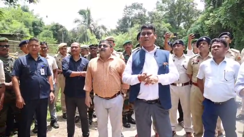 মুখ্যমন্ত্রীর আশ্বাসের ভিত্তিতে আন্দোলন প্রত্যাহার করলো আত্মসমর্পণকারীরা