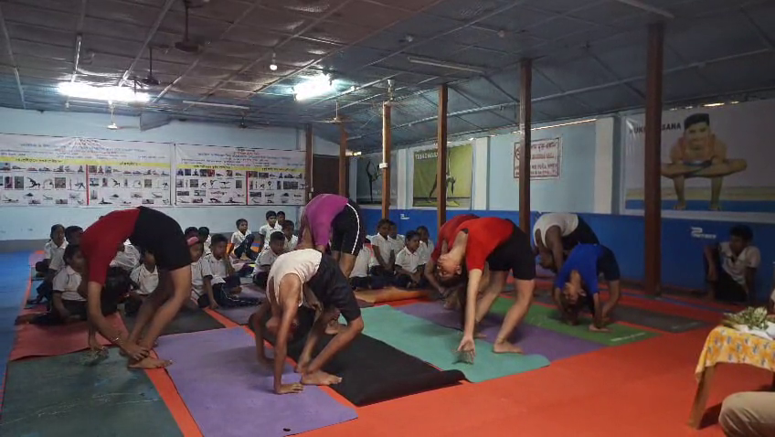 আমবাসা যোগা কেন্দ্রে পালিত  হয় হকির জাদুঘর ধ্যানচাঁদের জন্ম জয়ন্তী