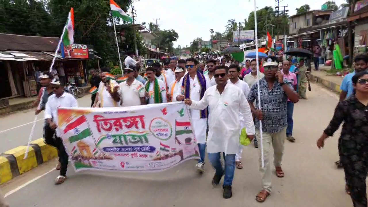 দেশাত্মবোধের বার্তা ছড়িয়ে দিতে কদমতলায় আয়োজিত হলো এক বর্ণাঢ্য র্যা লি