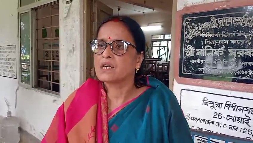 প্রবল বৃষ্টিতে বন্যা পরিস্থিতি খোয়াই জেলায়, ত্রাণ শিবিরে আশ্রয় শত শত পরিবারের