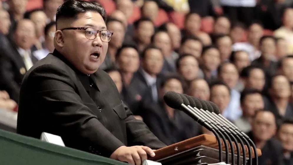 দক্ষিণ কোরিয়াকে সম্পূর্ণ ধ্বংস করার হুমকি দিলেন কিম