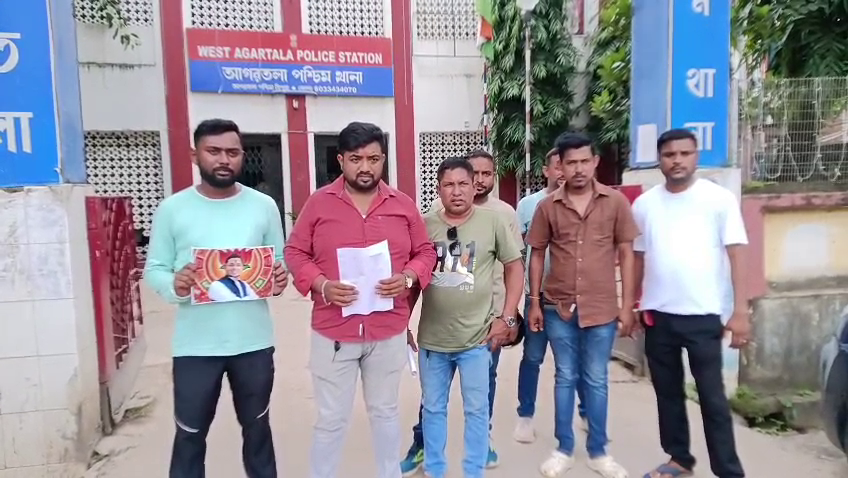 গাড়ি কেনার অপরাধে এক মোটর শ্রমিকের কাছে ৫০ হাজার টাকা দাবি ,অনাদায়ে গুলি করে প্রাণনাশের হুমকি ঘিরে চাঞ্চল্য 