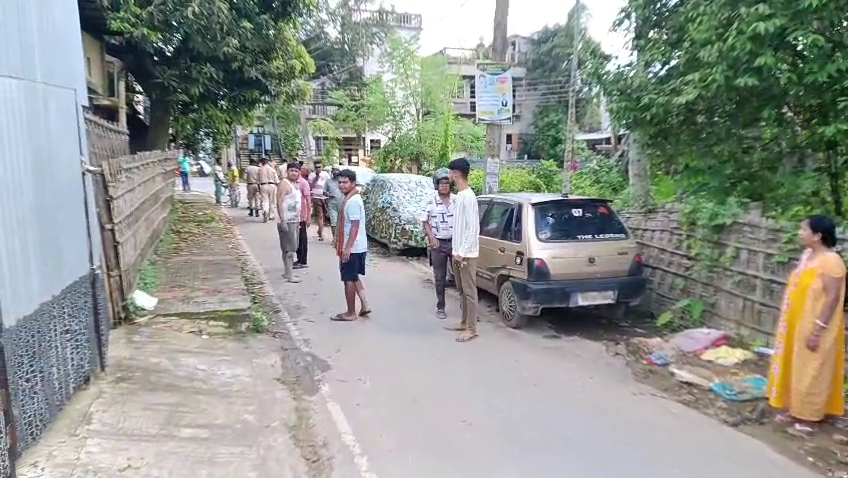  গাছ কাটতে গিয়ে জলে পড়ে মর্মান্তিক মৃত্যু এক শ্রমিকের 