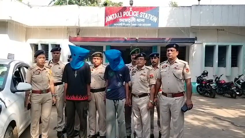  গাঁজাসহ ২ পাচারকারীকে আটক করল আমতলী থানার পুলিশ 