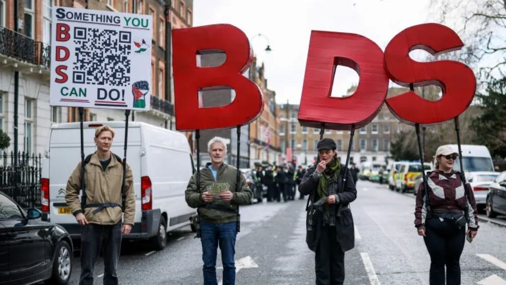 ইউরোপজুড়ে ইসরাইলি পণ্য বর্জনের হিড়িক