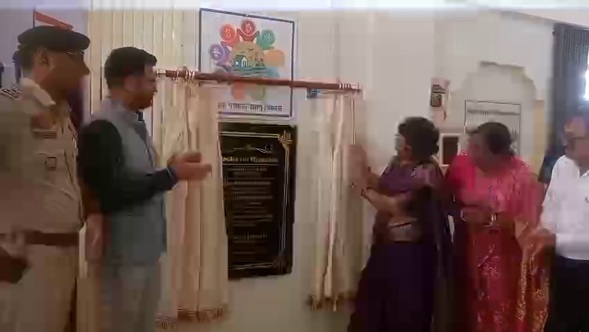 উদয়পুরে বিভিন্ন কর্মসূচিতে আসেন জাতীয় মহিলা কমিশনের চেয়ারপার্সন বিজয়া রাহাত কার                            