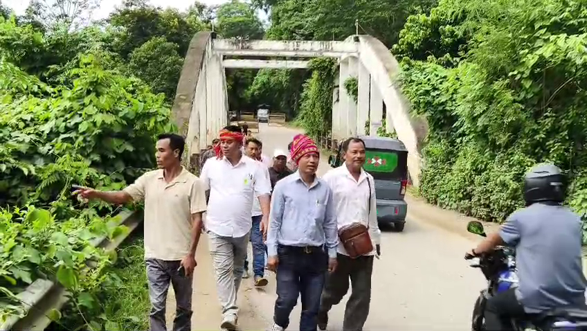 ৭২ ঘন্টার রেল এবং সড়ক অবরোধ ঘিরে বড়মুড়ায় আত্মসমর্পণকারী বৈরীদের জমায়েত শুরু