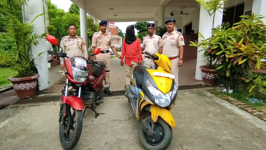 বাইক চুরি চক্রের আরও এক সদস্য গ্রেফতার, উদ্ধার বাইক ও স্কুটি