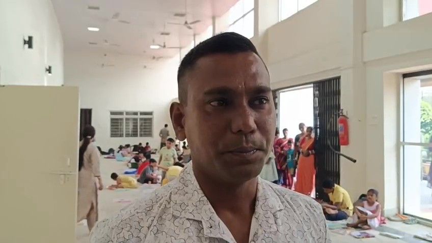 জেলা তথ্য ও সংস্কৃতি দপ্তরের উদ্যোগে এবং আমবাসা পুর পরিষদের সহযোগিতায় আমবাসা টাউনহলে আজ অনুষ্ঠিত হয় বসে আঁকো প্রতিযোগিতা। তিনটি বিভাগে অনুষ্ঠিত হয় এই প্রতিযোগিতা।