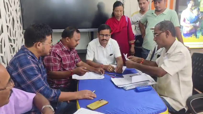 কুমারঘাটে ভিলেজ কাউন্সিল নির্বাচন ঘিরে শেষ হলো প্রার্থীদের মনোনয়নপত্র বাছাইয়ের কাজ