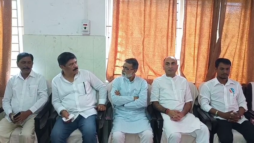 ছাত্রদের বিভিন্ন সমস্যা ও অধিকার নিয়ে এন এস ইউ আই  ও যুব কংগ্রেসের বিশেষ সেমিনার