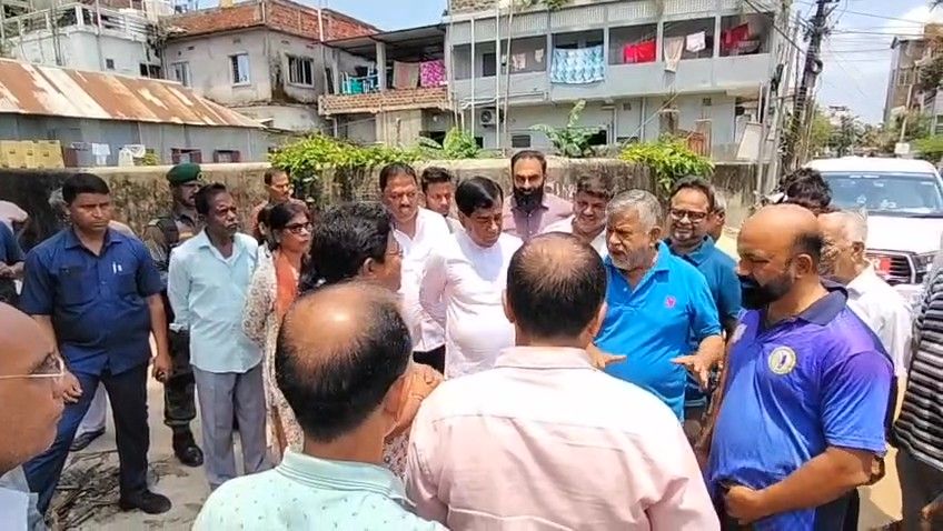 রামনগরের উন্নয়নমূলক কাজের অগ্রগতি দেখতে ময়দানে মেয়র