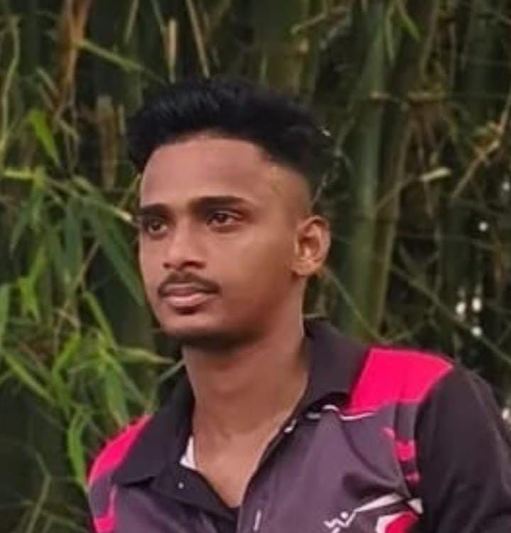 প্রতিবাদ জানাতেই দুধের শিশুকে রেখে গৃহবধূকে বাড়ি থেকে বের করে দিল নেশা কারবারি