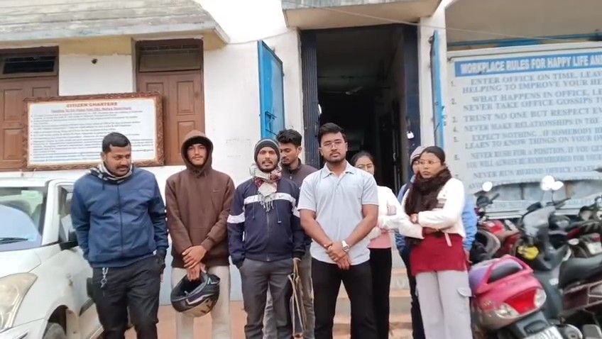 দুই বছর ধরে স্কলারশিপ পাচ্ছেননা ওবিসি ছাত্রছাত্রীরা,ক্ষোভ 