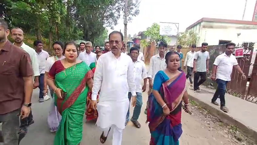  ৩১ নম্বর ওয়ার্ডের উদ্যোগে বৃক্ষরোপণ ও সাফাই অভিযান 