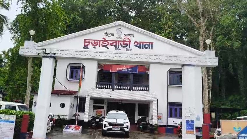 ডাক্তার দেখাতে গিয়ে নিখোঁজ এক গর্ভবতী যুবতী গৃহবধুর। থানায় নিখোঁজ ডায়েরি স্বামীর।