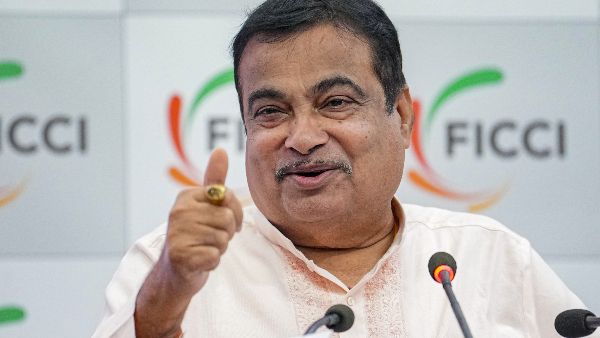 সড়ক পরিকাঠামো শক্তিশালী করার জন্য কেন্দ্র প্রতিশ্রুতিবদ্ধ : নীতিন গড়করি
