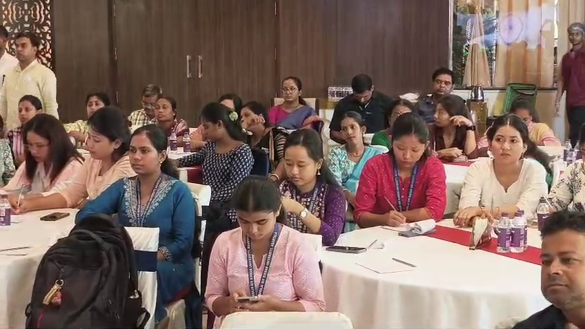 আগরতলায় মহিলাদের নিয়ে AI সচেতনতা ও প্রশিক্ষণ কর্মসূচি
