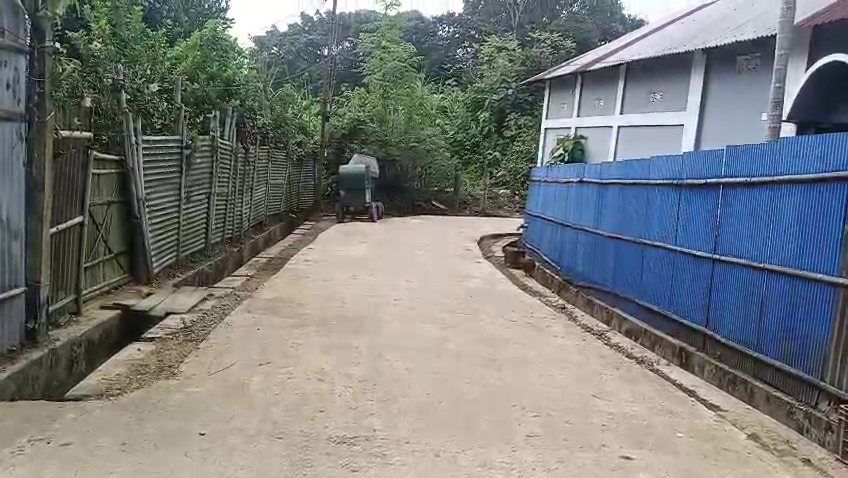 ২৫ বছরের রাস্তার দুর্ভোগের অবসান, পাকা রাস্তা পেয়ে স্বস্তিতে ১১ নম্বর ওয়ার্ডের বাসিন্দারা