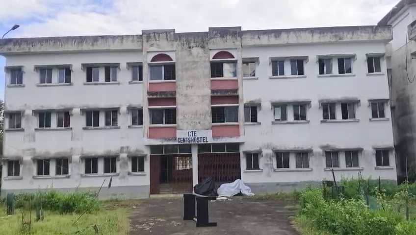 কুমারঘাটের শিক্ষক-শিক্ষণ মহাবিদ্যালয়ের পরিকাঠামোর বেহাল অবস্থা